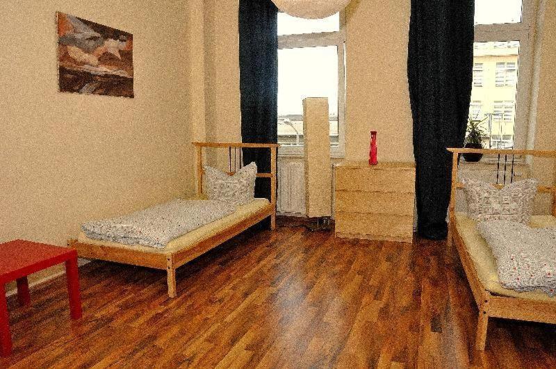 3-Raum-Fewo-Dresden-Zentrum-Balkon-Blick-Auf-Altstadt-L10 Εξωτερικό φωτογραφία